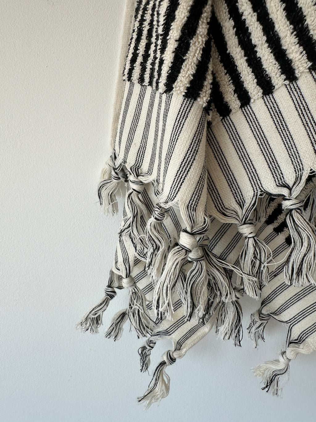 Sauna Seat Towel – 100% Organic Turkish Cotton, Black & White Stripe – Obsidian